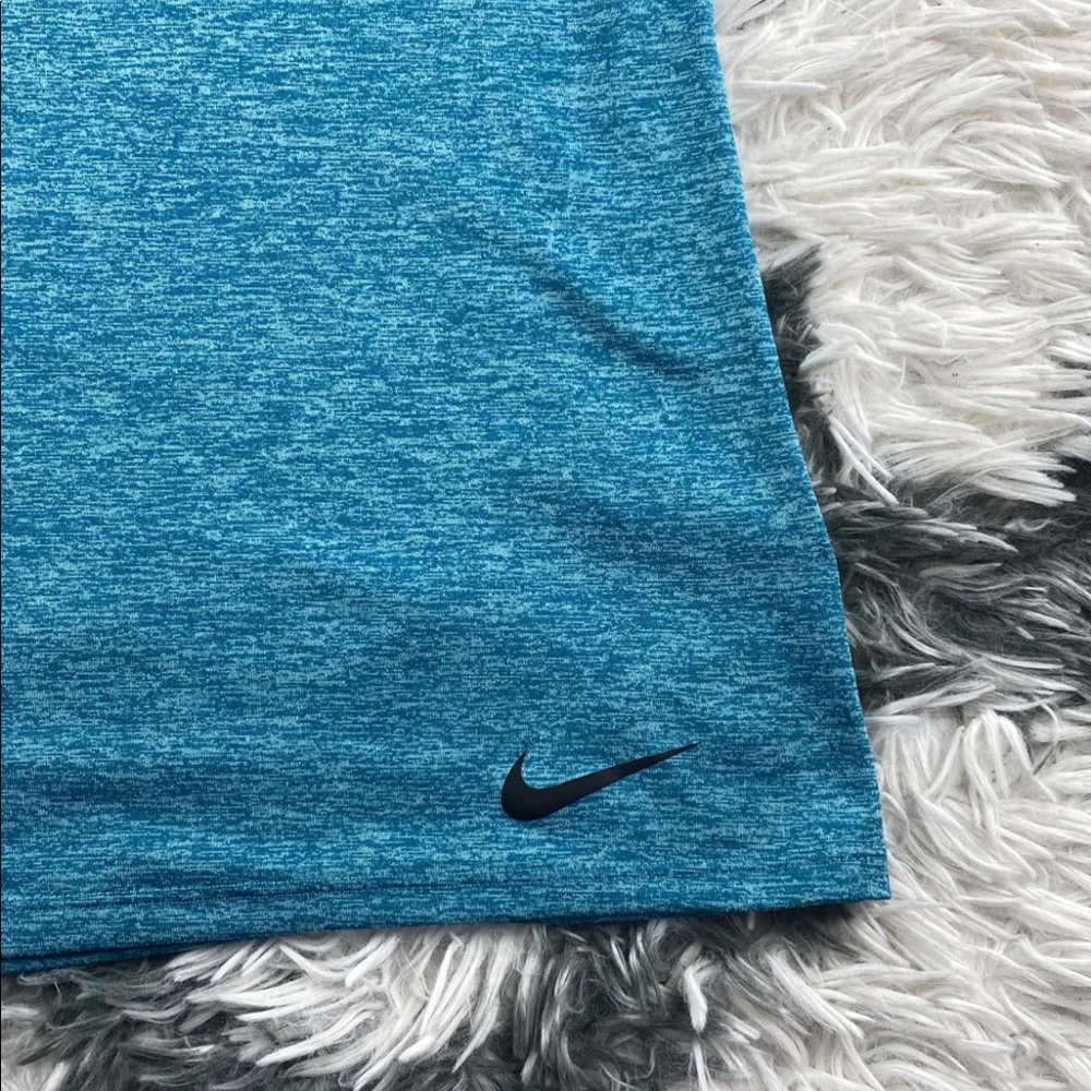 Nike Women's Athletic Top Size Small Teal Short Sleeve - Picture 4 of 12